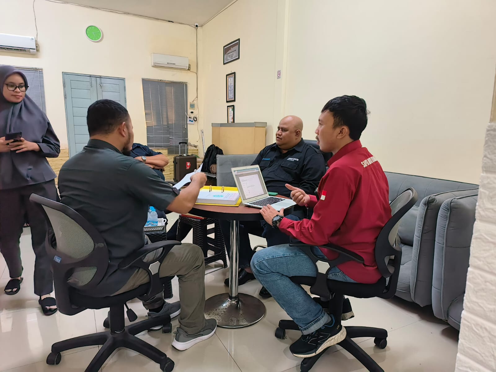 Tim manajemen perusahaan